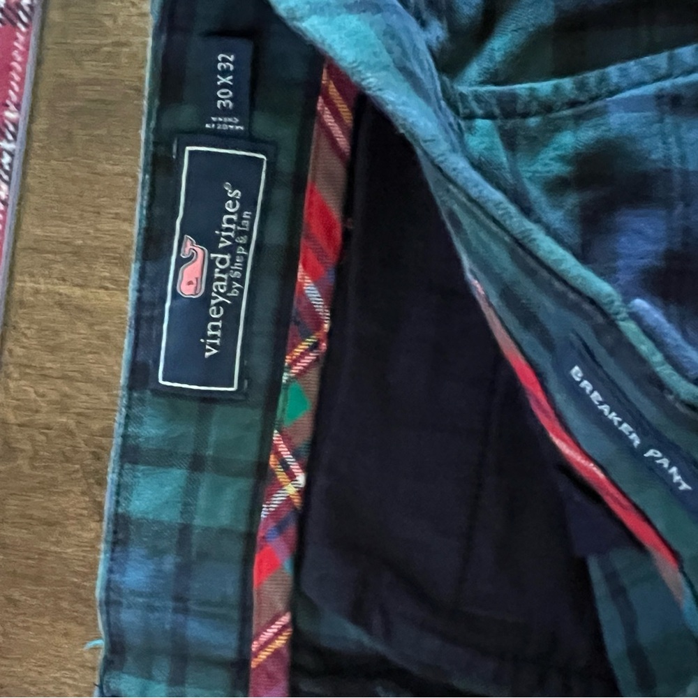 Vineyard Vines straight leg crop pants